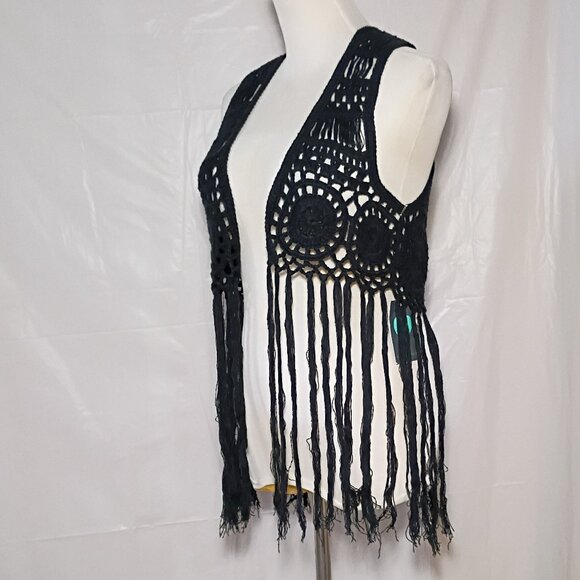 πππ Perfect Gift ππ Kendall and Kyle Crochet Vest - Picture 5 of 13